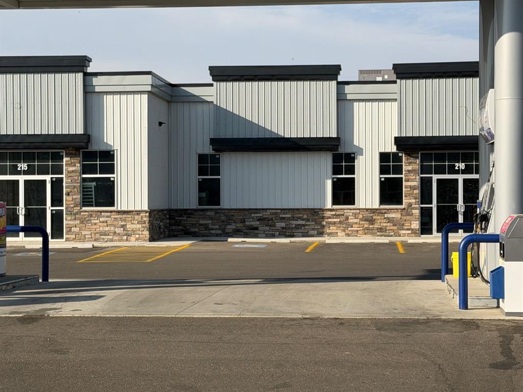 Picture of 210, 5302 Vista Trail , Blackfalds Real Estate Listing