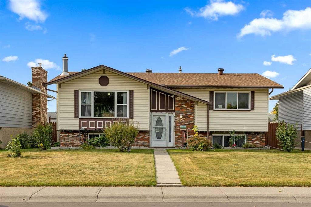 Picture of 627 Whiteridge Road NE, Calgary Real Estate Listing