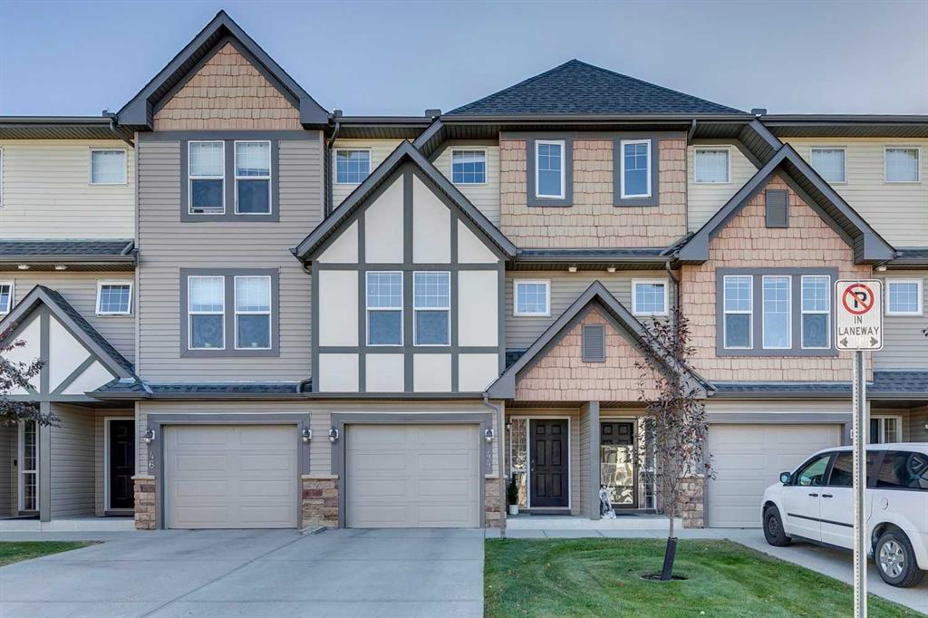 Picture of 44 Everridge Common SW, Calgary Real Estate Listing