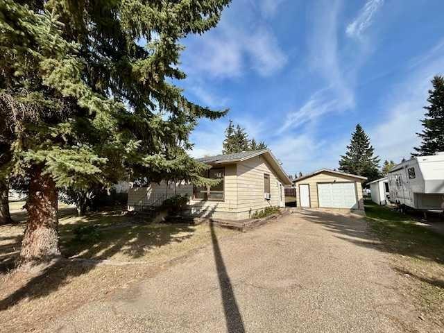 Picture of 5227 53 Avenue  , Bashaw Real Estate Listing