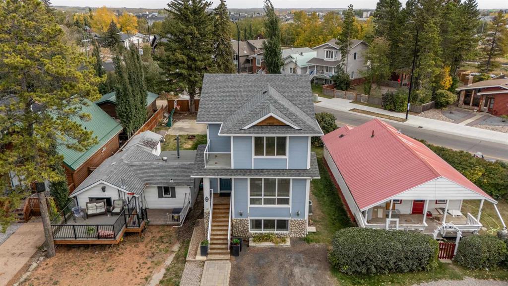 Picture of 5005 40 Street , Sylvan Lake Real Estate Listing