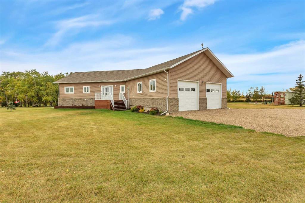 Picture of 19163 39-0  , Rural Stettler No. 6, County of Real Estate Listing