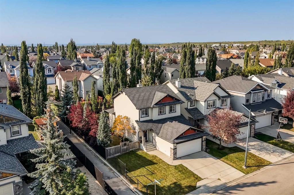 Picture of 1 Cougarstone Villas SW, Calgary Real Estate Listing