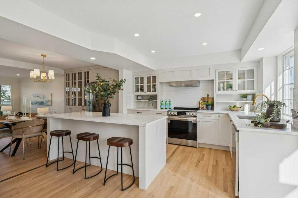 Picture of 147, 3437 42 Street NW, Calgary Real Estate Listing