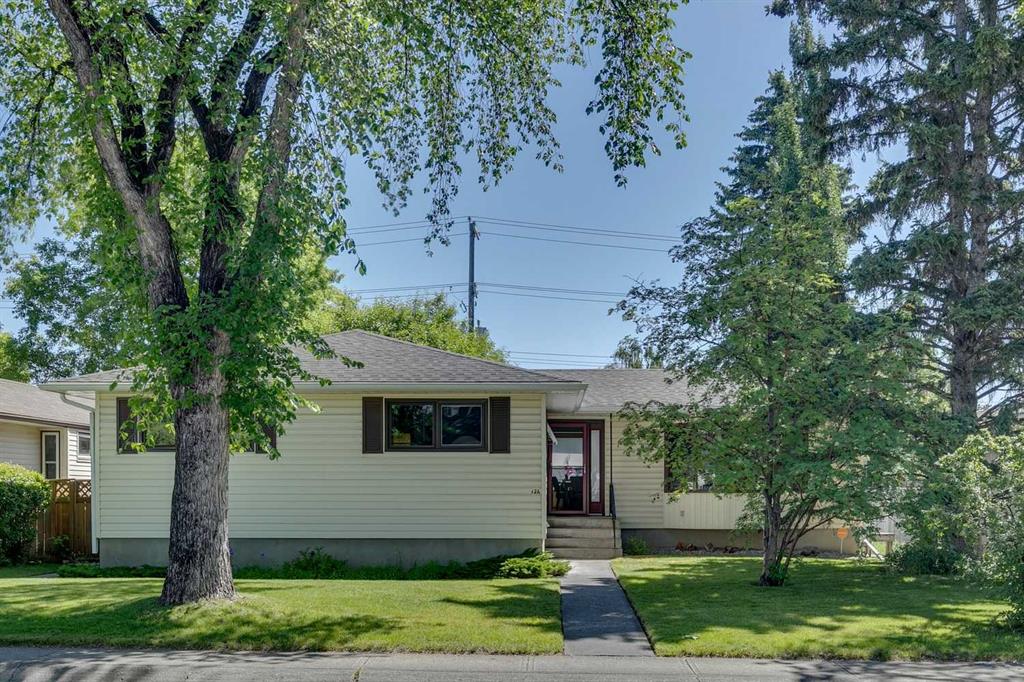 Picture of 126 Westwood Drive SW, Calgary Real Estate Listing