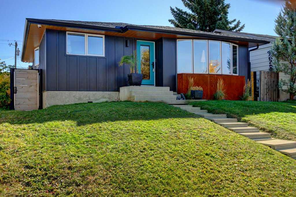 Picture of 3240 Doverville Crescent SE, Calgary Real Estate Listing
