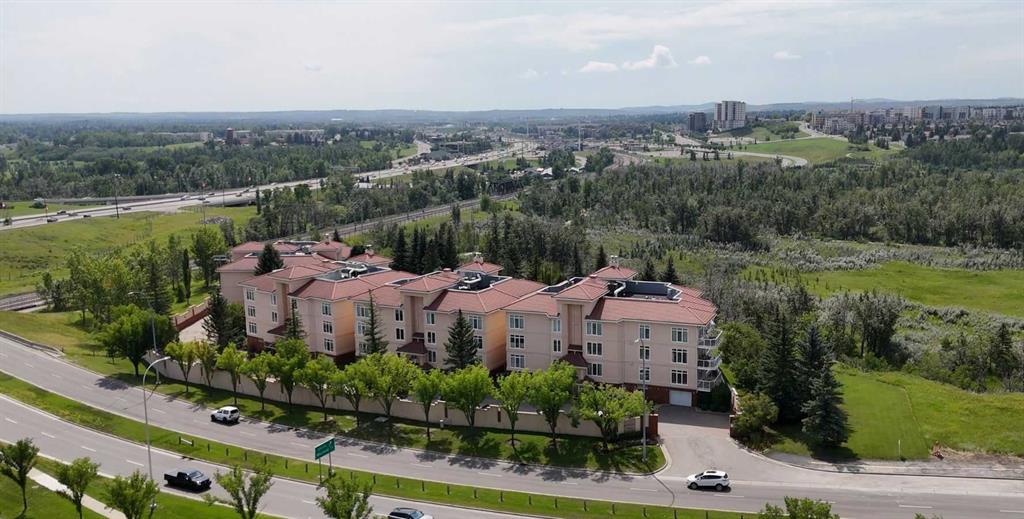 Picture of 101, 505 Canyon Meadows Drive SW, Calgary Real Estate Listing