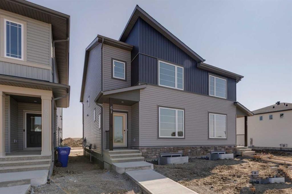 Picture of 61 Southborough Lane , Cochrane Real Estate Listing
