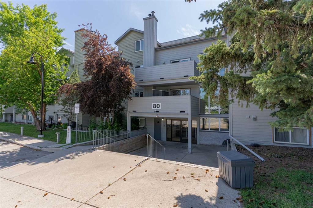 Picture of 3315, 80 Glamis Drive SW, Calgary Real Estate Listing