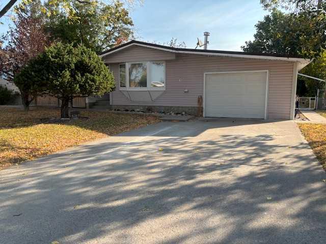 Picture of 15 Willow Road W, Claresholm Real Estate Listing