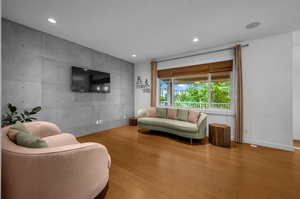 Picture of 233 Cranarch Common SE, Calgary Real Estate Listing