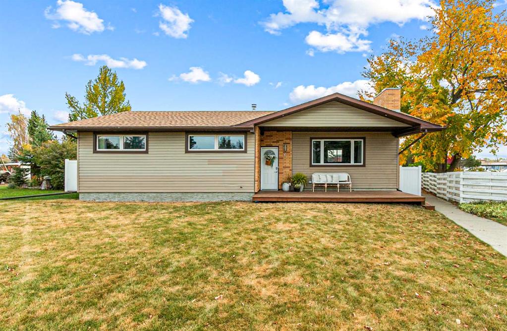 Picture of 6 Mt View Close , Olds Real Estate Listing