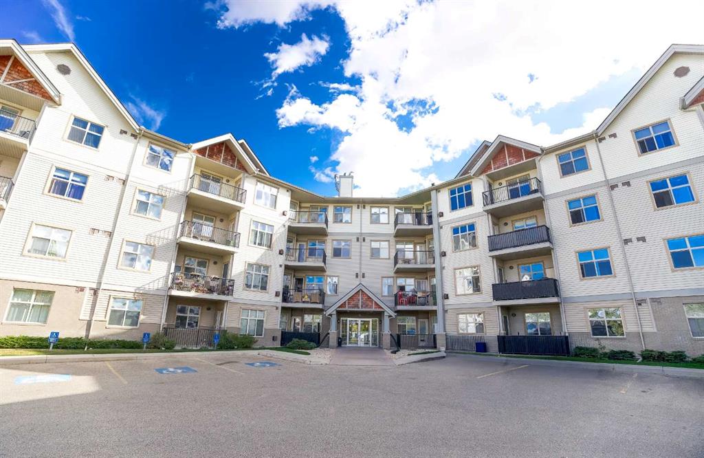 Picture of 321, 100 Lakeway Boulevard , Sylvan Lake Real Estate Listing