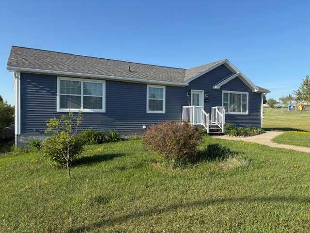 Picture of 5015 45 Street , Hardisty Real Estate Listing