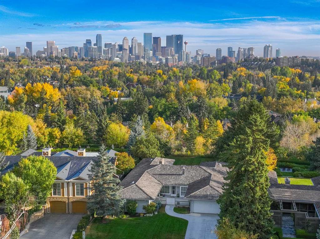 Picture of 4235 Britannia Drive SW, Calgary Real Estate Listing
