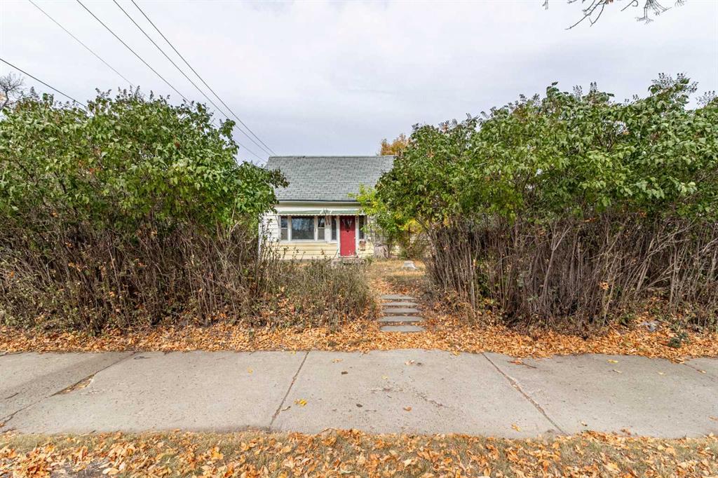 Picture of 178 3 Street NW, Medicine Hat Real Estate Listing
