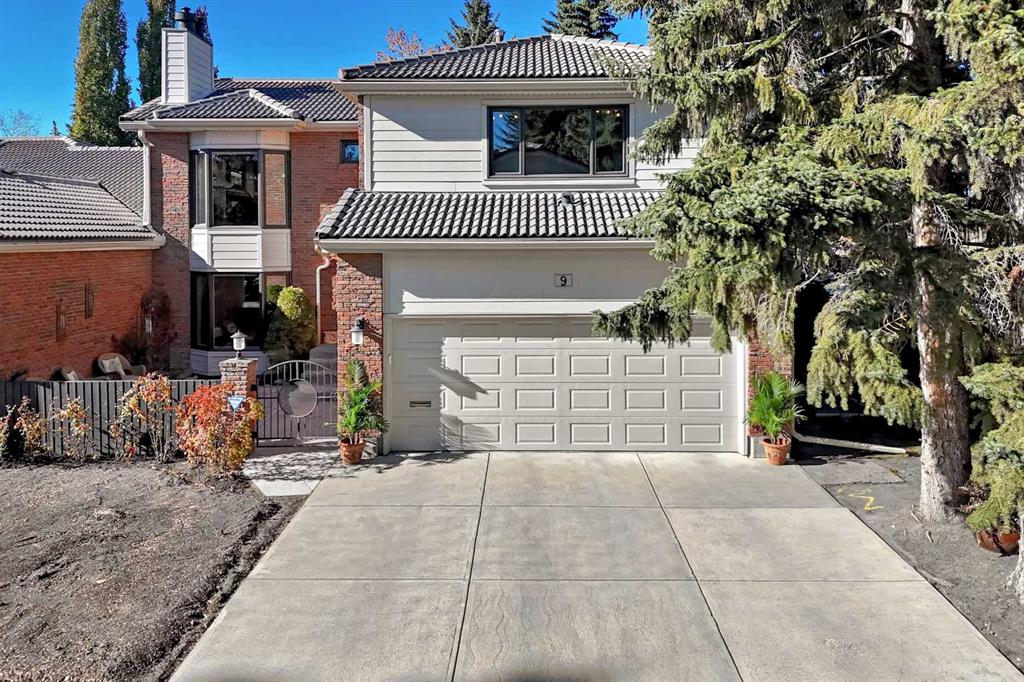 Picture of 9, 35 Oakmount Court SW, Calgary Real Estate Listing