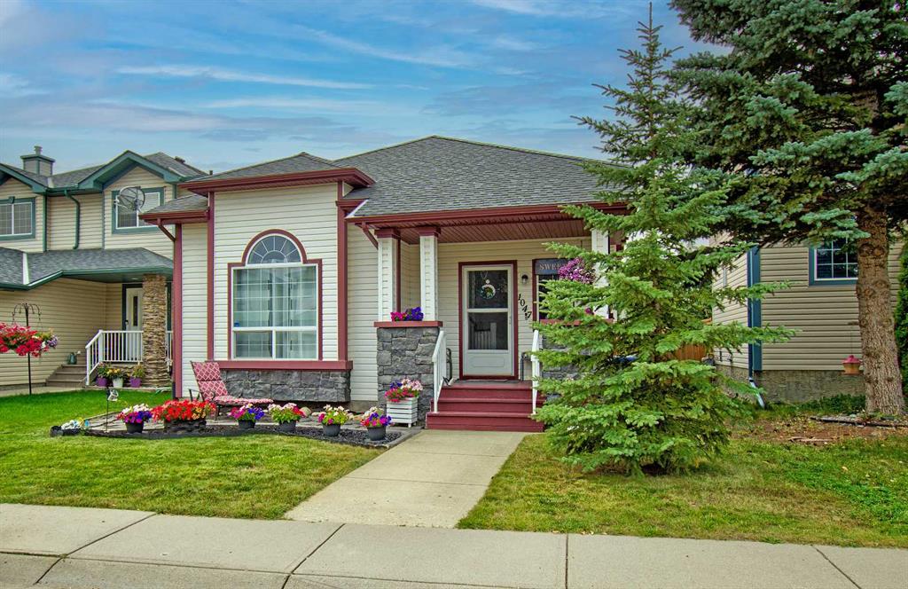 Picture of 1047 Creek Springs Rise NW, Airdrie Real Estate Listing