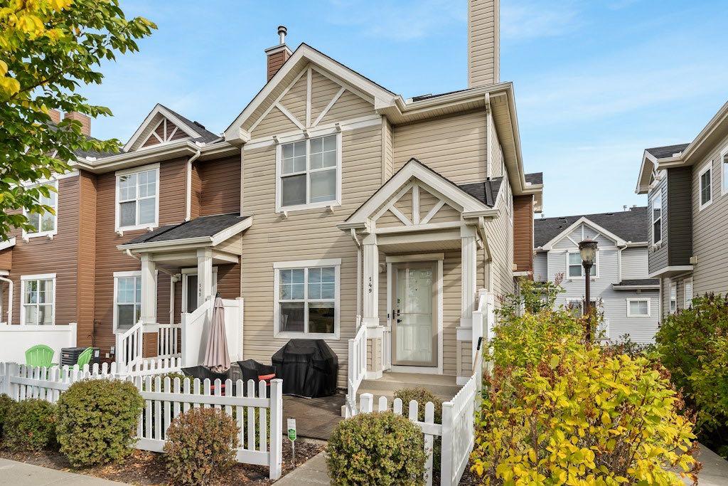 Picture of 149 Elgin Gardens SE, Calgary Real Estate Listing