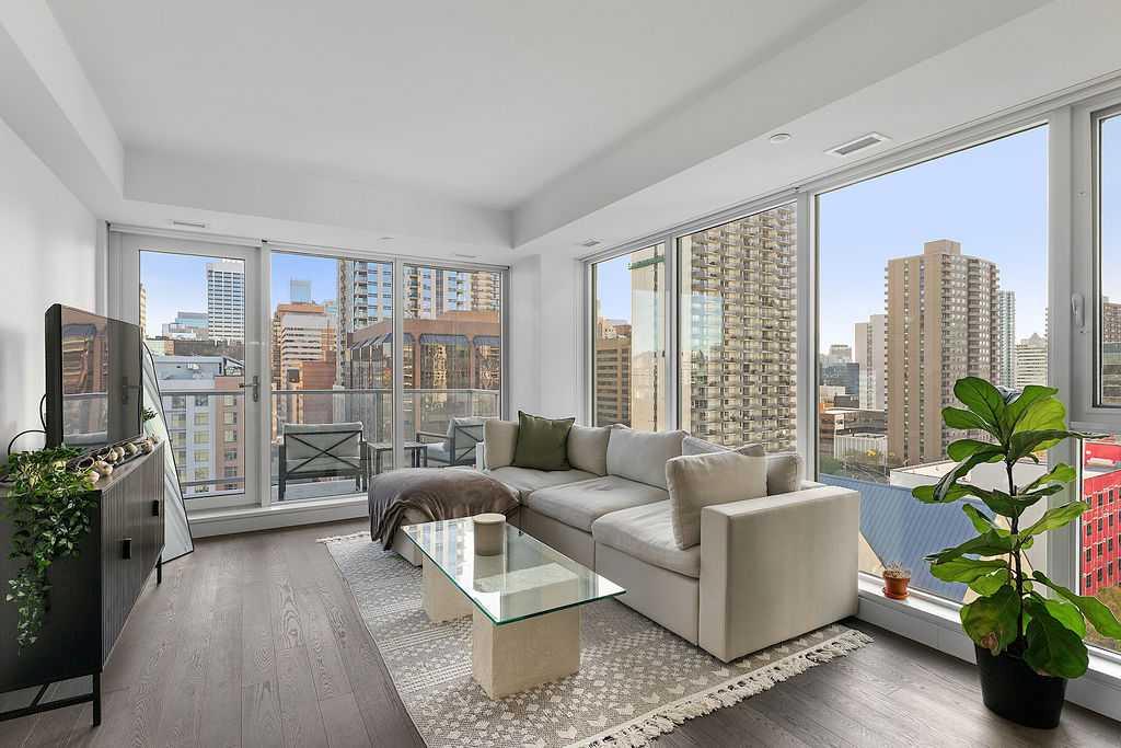 Picture of 1207, 1025 5 Avenue SW, Calgary Real Estate Listing