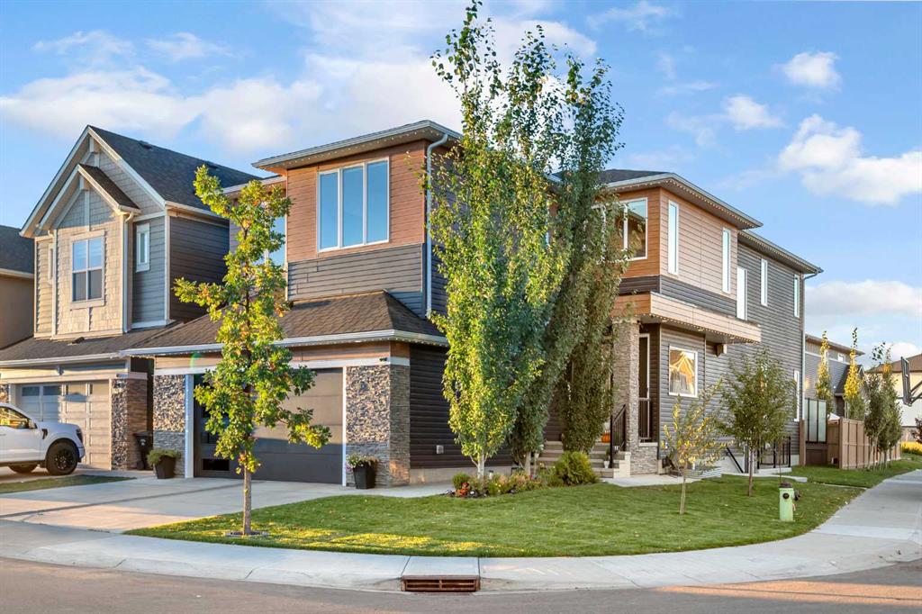 Picture of 134 Corner Meadows Common NE, Calgary Real Estate Listing