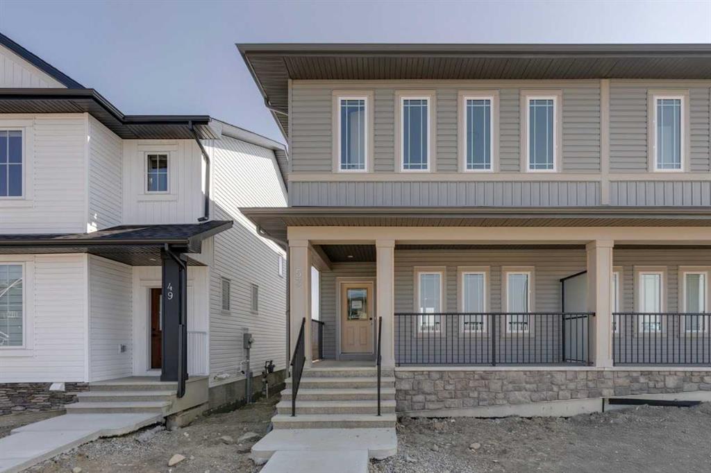 Picture of 53 Southborough Lane , Cochrane Real Estate Listing