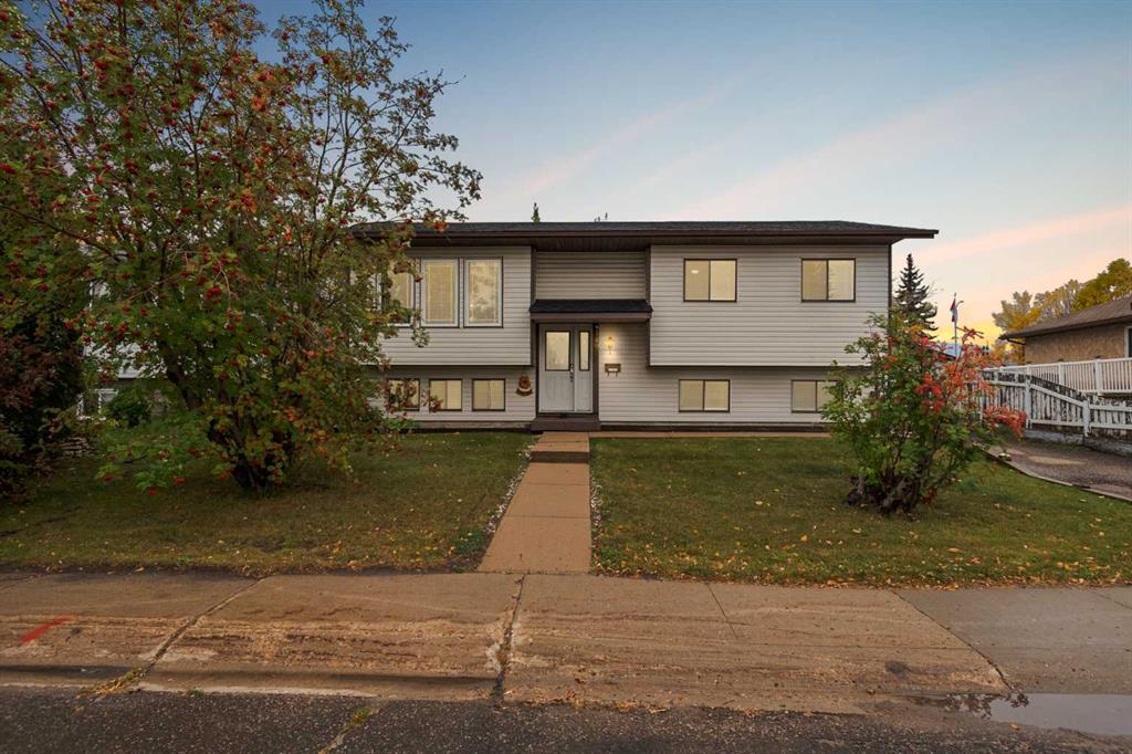 Picture of 149 Farrell Crescent , Fort McMurray Real Estate Listing