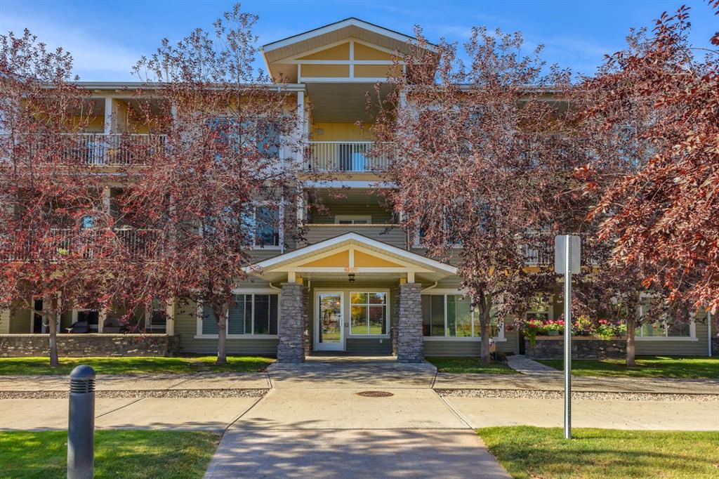 Picture of 2315, 4 Kingsland Close SE, Airdrie Real Estate Listing