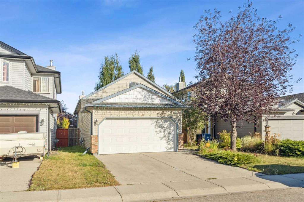 Picture of 1048 Bridlemeadows Manor SW, Calgary Real Estate Listing