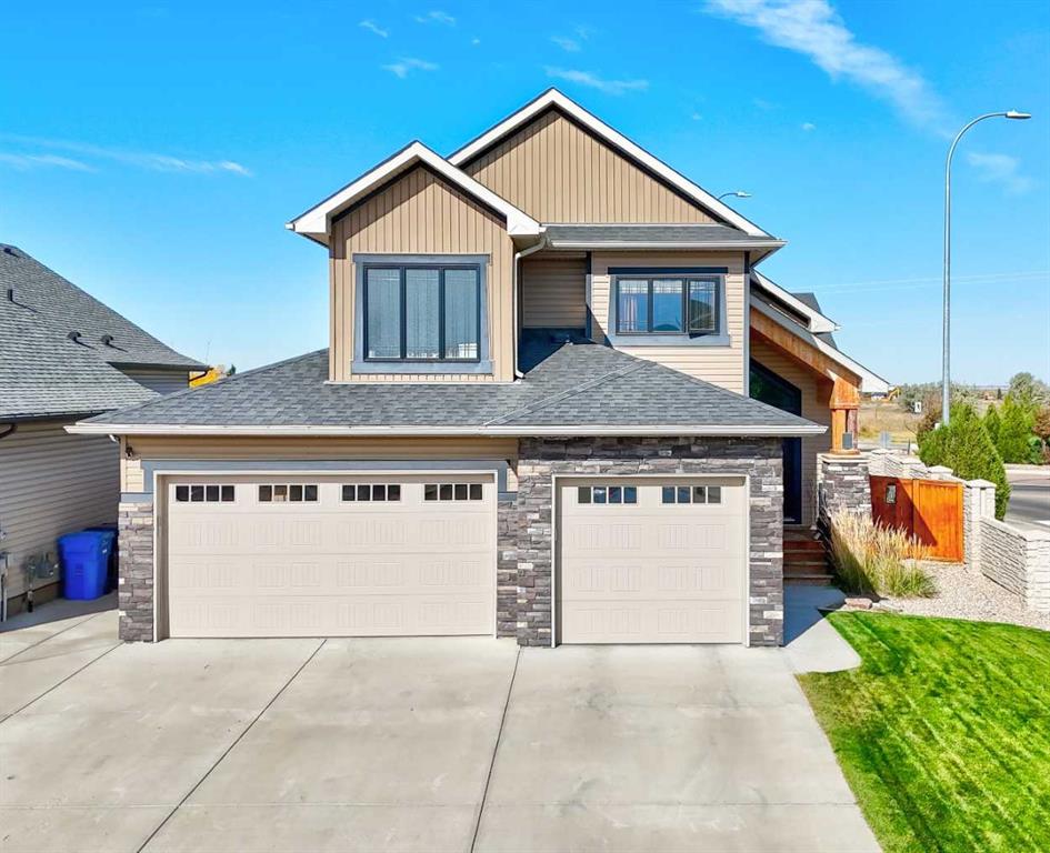 Picture of 103 Canyon Estates Way W, Lethbridge Real Estate Listing