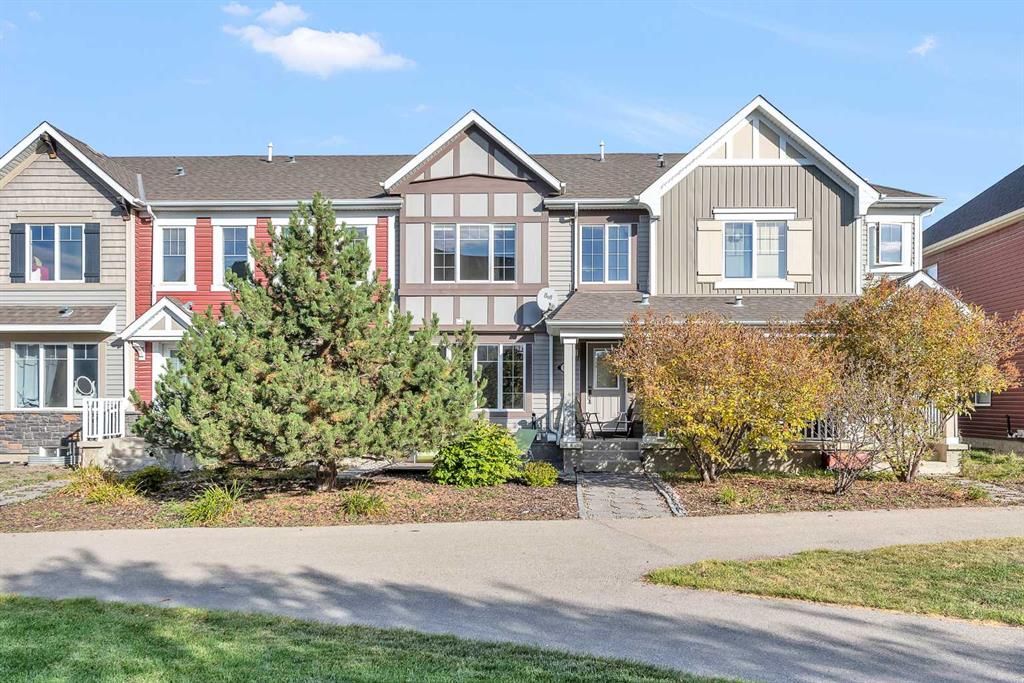 Picture of 14 Windstone Lane SW, Airdrie Real Estate Listing