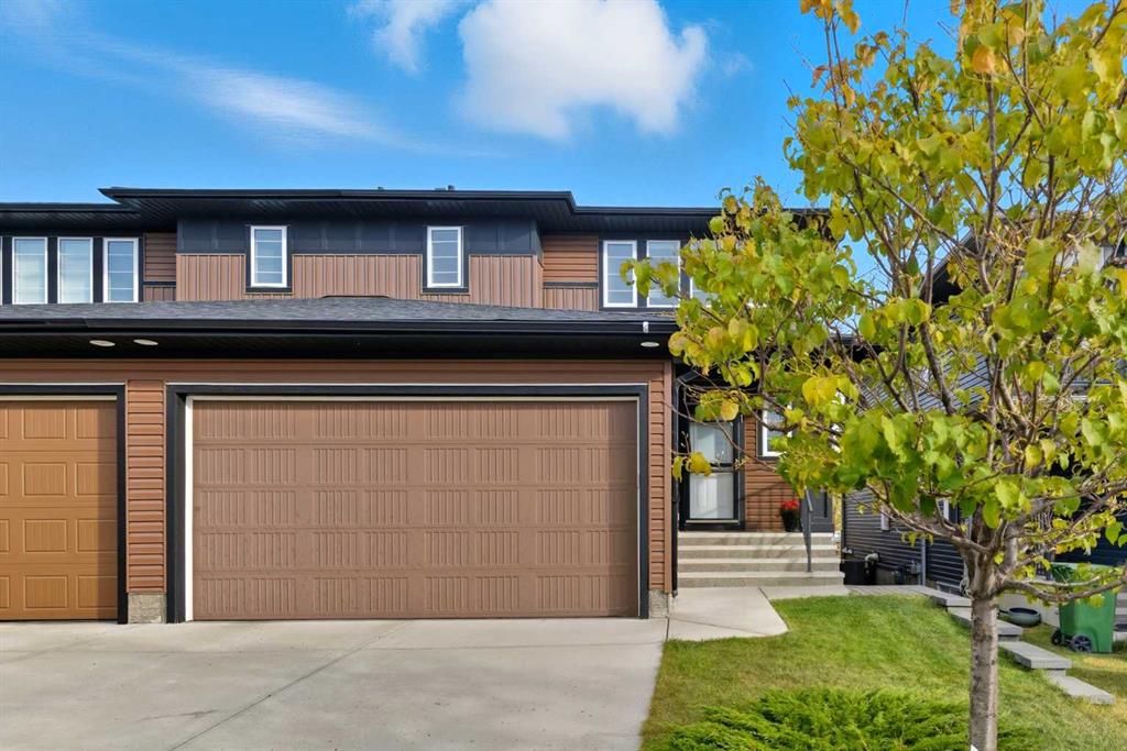 Picture of 171 Evanswood Circle NW, Calgary Real Estate Listing