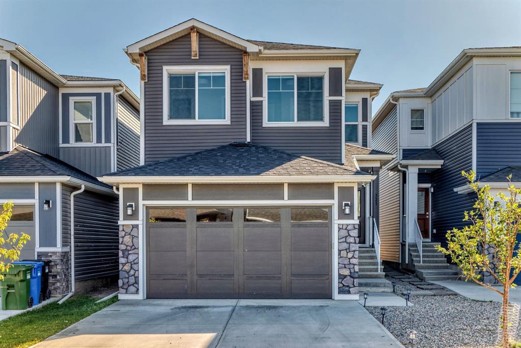 Picture of 321 Carringvue Place NW, Calgary Real Estate Listing