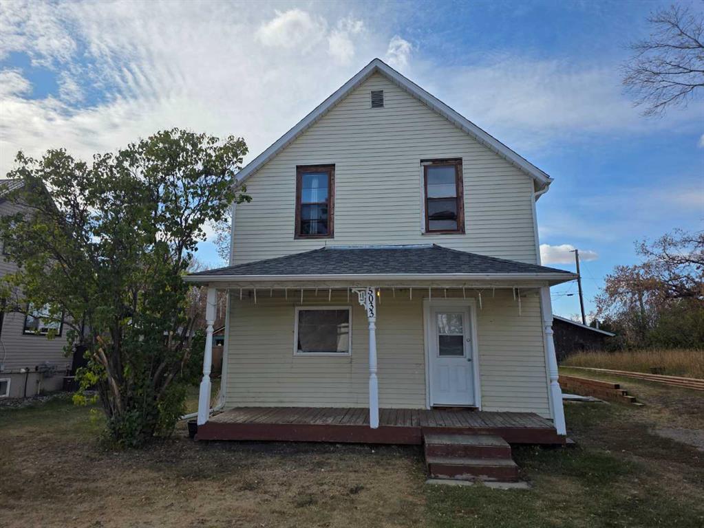 Picture of 5033 48 Street , Sedgewick Real Estate Listing