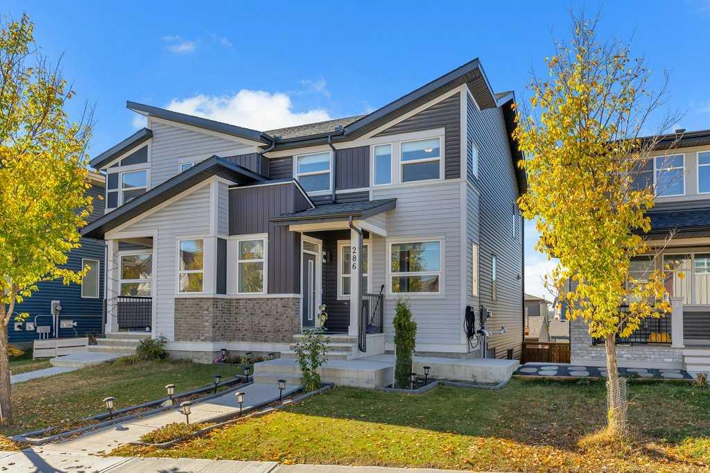 Picture of 286 Carringvue Way NW, Calgary Real Estate Listing