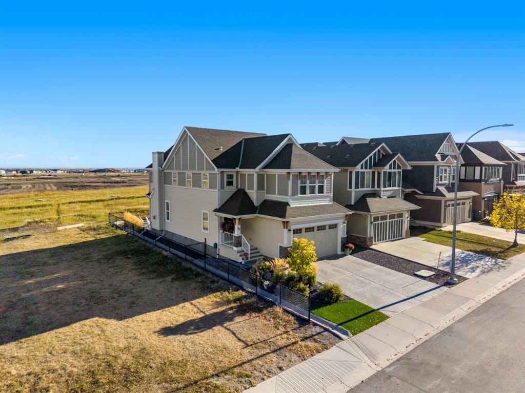 Picture of 35 Mahogany Crescent SE, Calgary Real Estate Listing