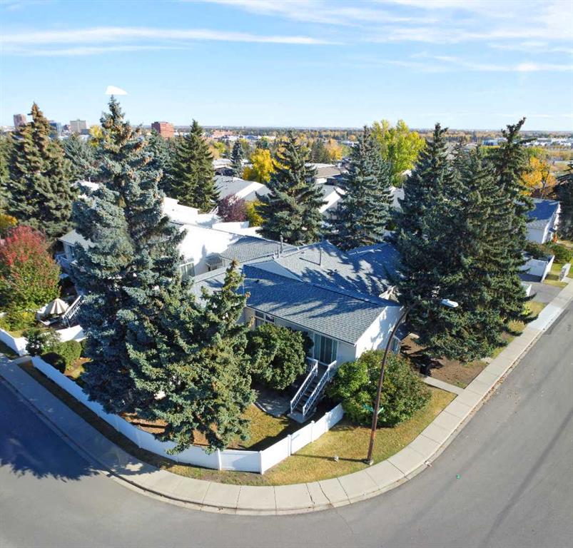 Picture of 102 Sabrina Road SW, Calgary Real Estate Listing