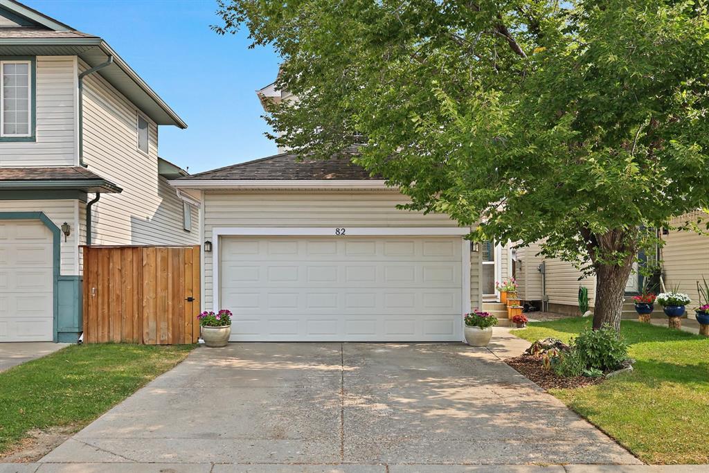 Picture of 82 Erin Grove SE, Calgary Real Estate Listing