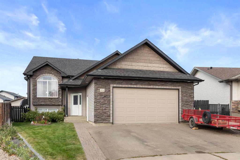 Picture of 404 Jesmond Place SW, Redcliff Real Estate Listing