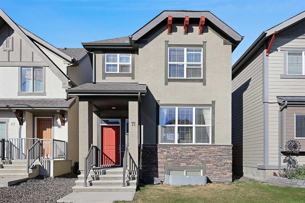 Picture of 71 Masters Heights SE, Calgary Real Estate Listing