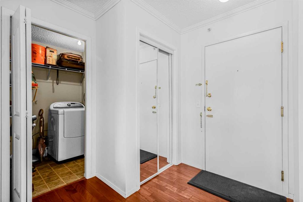 Picture of #308, 3308 Valleyview Park SE, Calgary Real Estate Listing