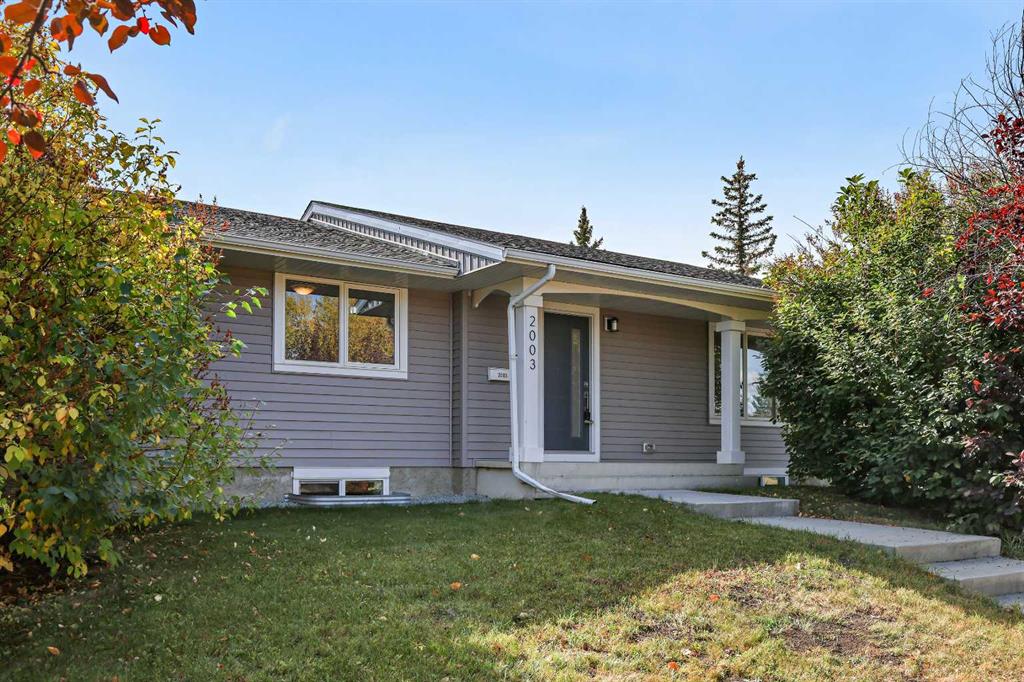 Picture of 2003 117 Avenue SW, Calgary Real Estate Listing