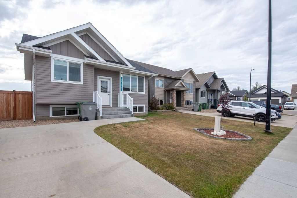 Picture of 1312 55 Avenue , Lloydminster Real Estate Listing