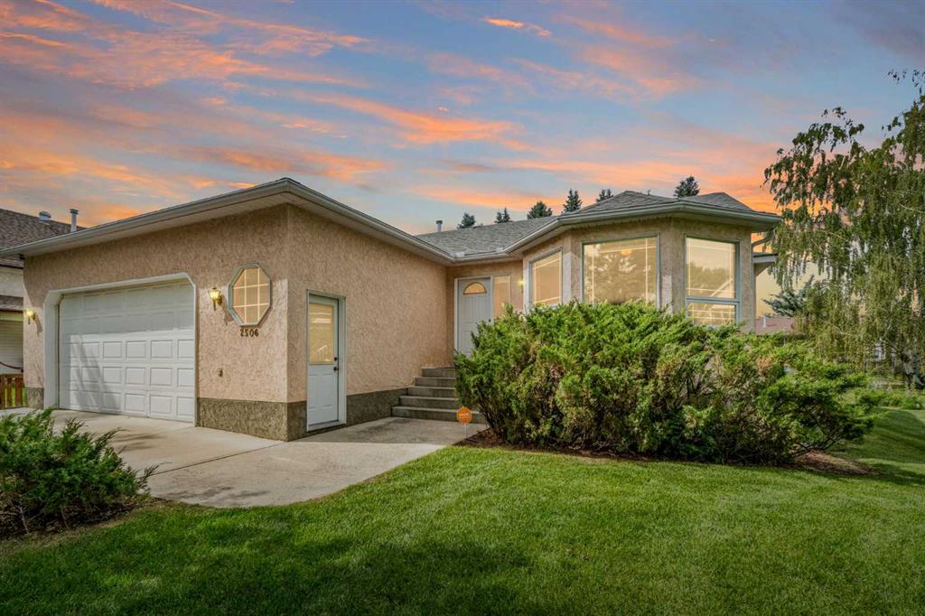 Picture of 2506 19 Street , Nanton Real Estate Listing