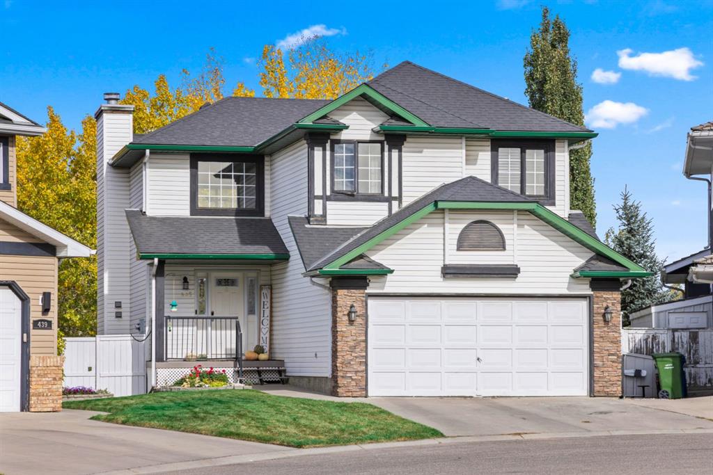 Picture of 435 Douglas Ridge Mews SE, Calgary Real Estate Listing