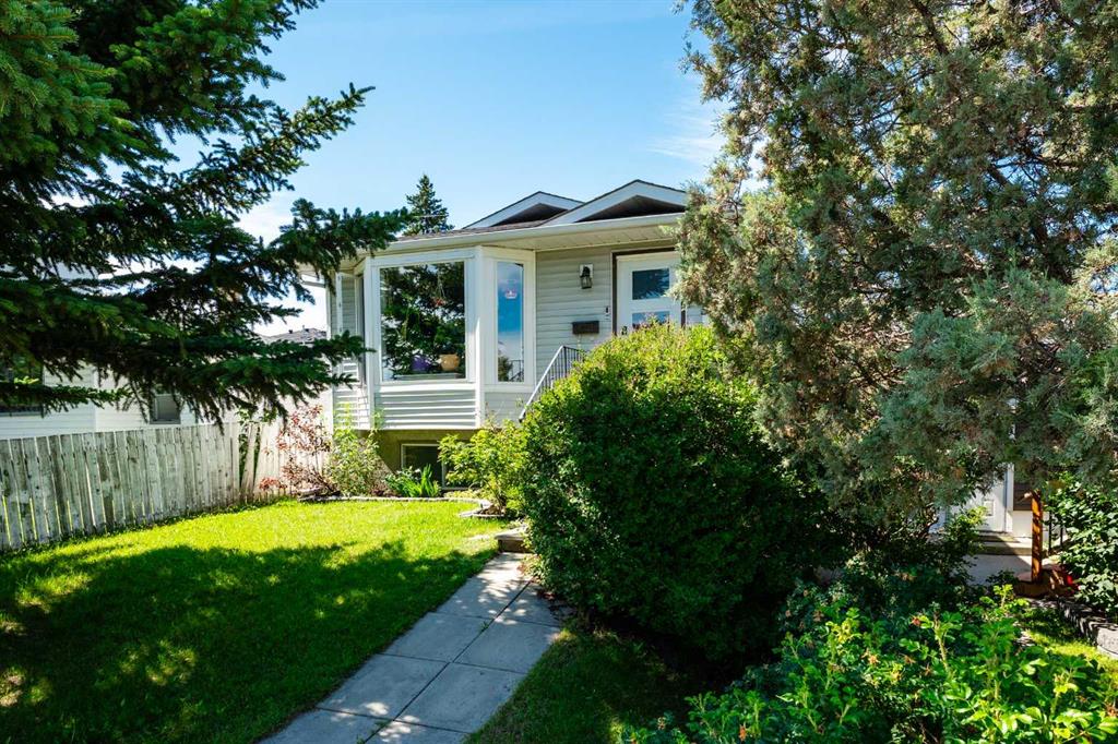 Picture of 4635 70 Street NW, Calgary Real Estate Listing