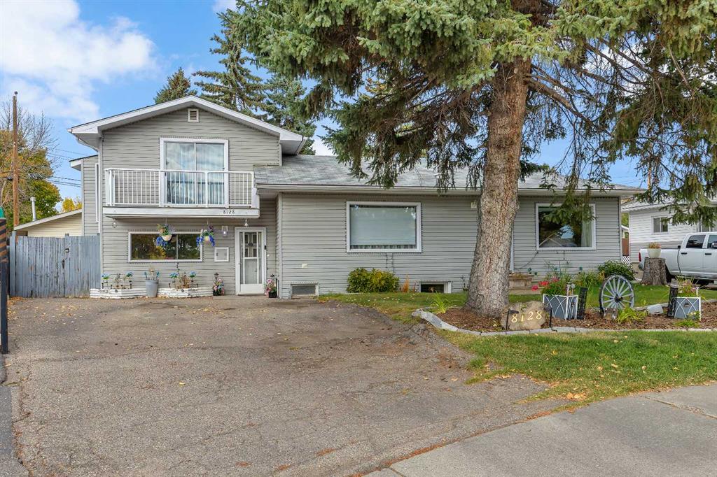 Picture of 8128 Bowglen Crescent NW, Calgary Real Estate Listing