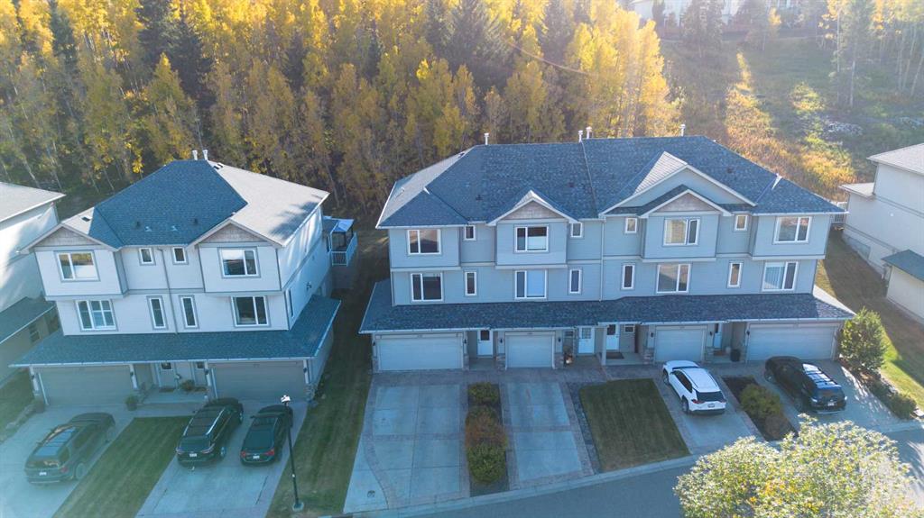 Picture of 155 Crawford Drive , Cochrane Real Estate Listing
