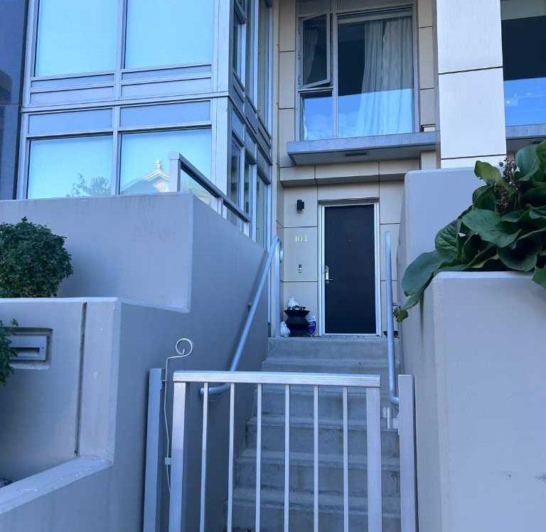 Picture of 103, 1025 5 Avenue SW, Calgary Real Estate Listing