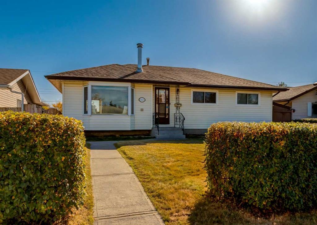 Picture of 4611 Fortune Road SE, Calgary Real Estate Listing